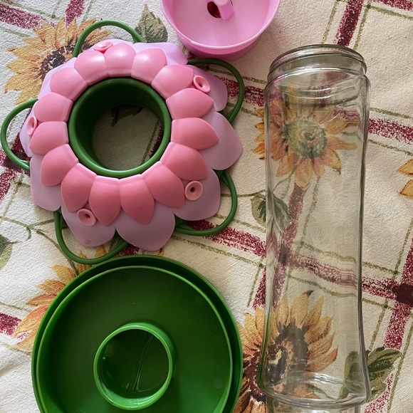 EUC Hummingbird Feeder - Picture 2 of 4